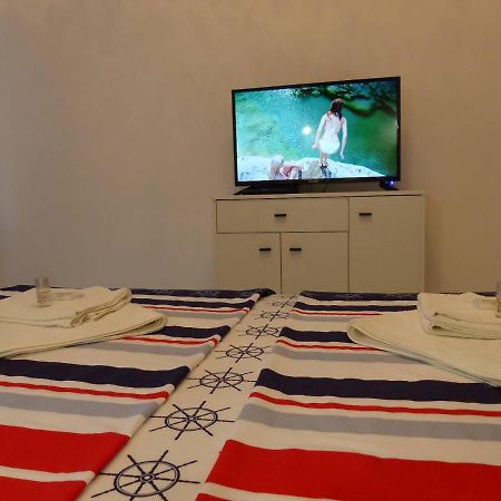 Apartament Holiday Μπουργκάς Εξωτερικό φωτογραφία