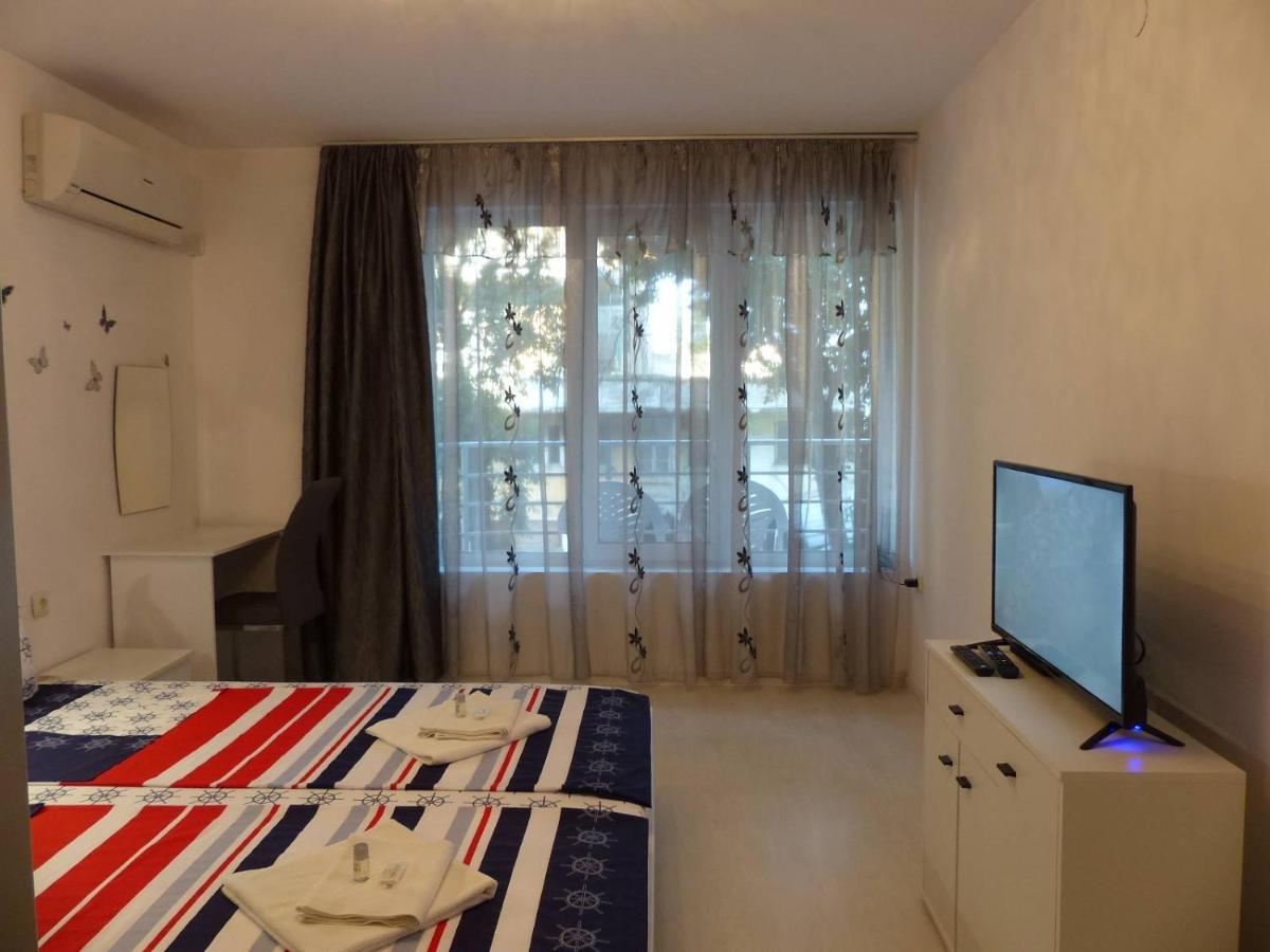 Apartament Holiday Μπουργκάς Εξωτερικό φωτογραφία