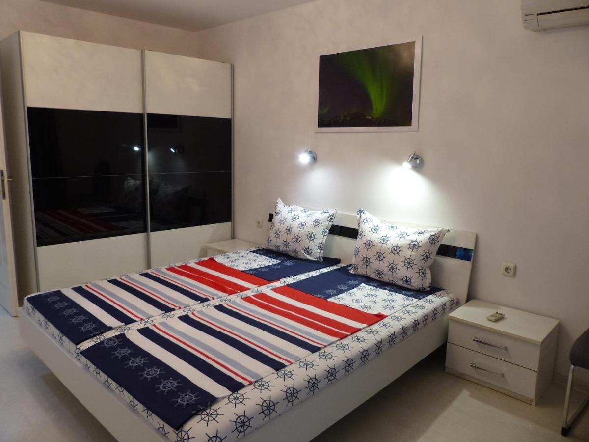 Apartament Holiday Μπουργκάς Εξωτερικό φωτογραφία