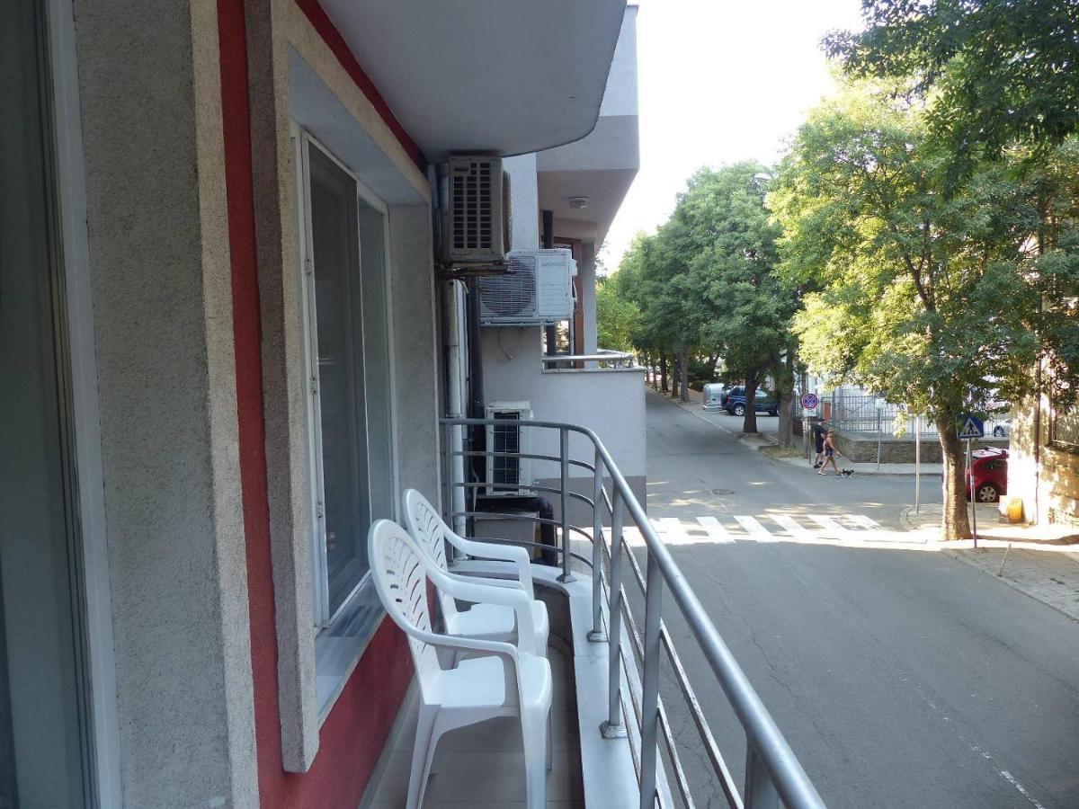 Apartament Holiday Μπουργκάς Εξωτερικό φωτογραφία