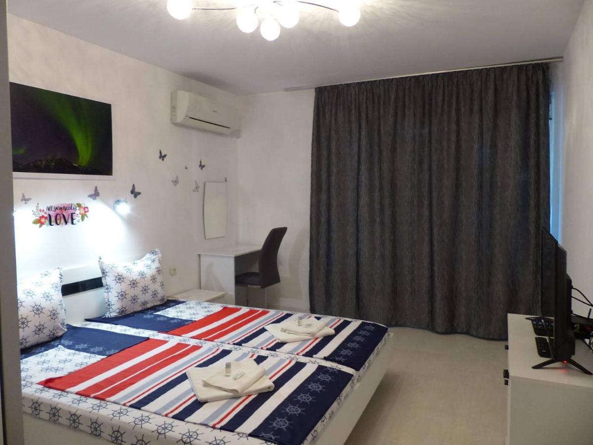 Apartament Holiday Μπουργκάς Εξωτερικό φωτογραφία